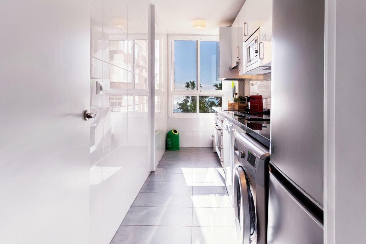 Malagueta Blue Apartment Malaga Exterior photo